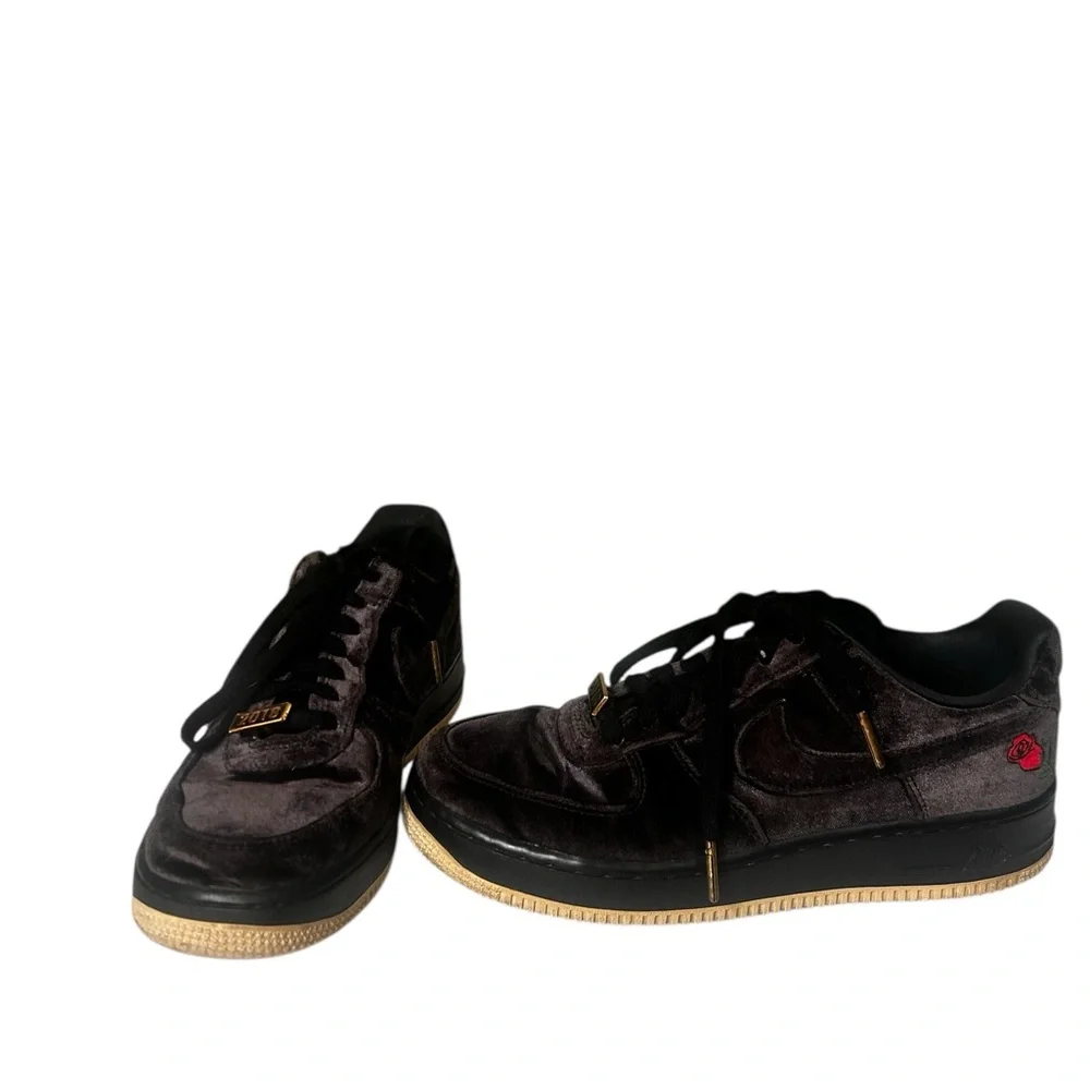 Nike Air Force 1 ‘07 QS Velvet Rose Black Sneakers 6.5 Men / 8 Women